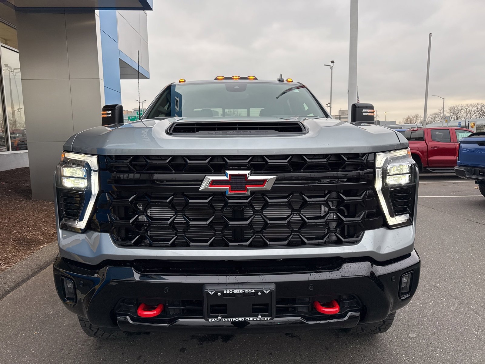 2026 Chevrolet Silverado 2500HD ZR2 photo 3