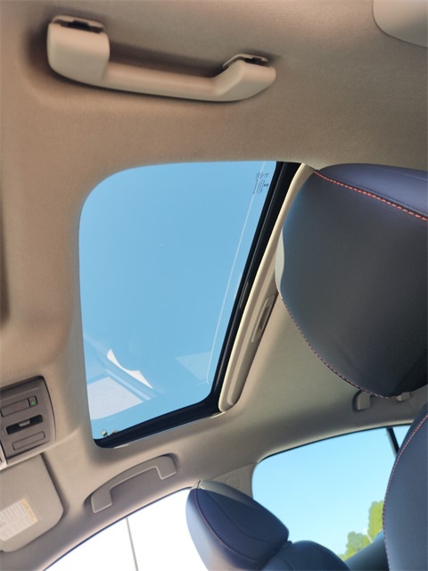 2025 Nissan Sentra SR photo 5