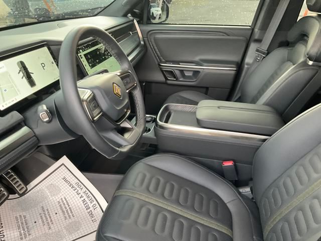 2023 Rivian R1T Adventure photo 9