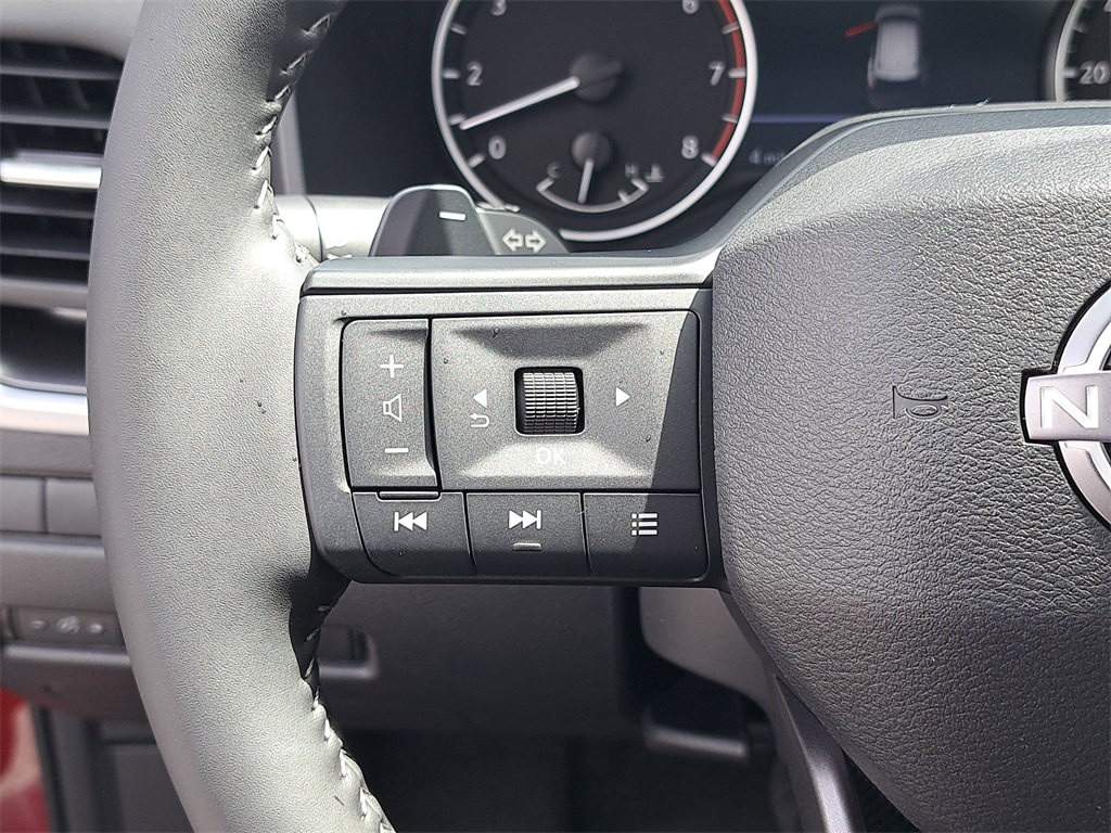 2026 Nissan Rogue SV photo 25
