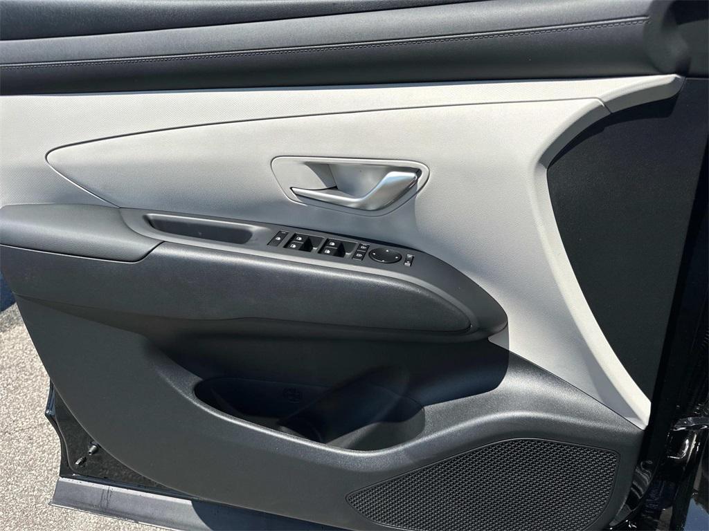 2025 Hyundai Tucson SEL photo 23