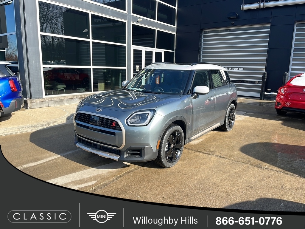 2026 MINI Countryman S's photo