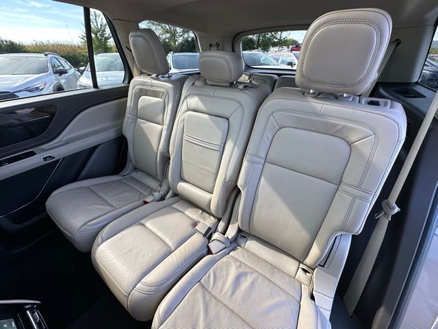 2020 Lincoln Aviator Reserve photo 29