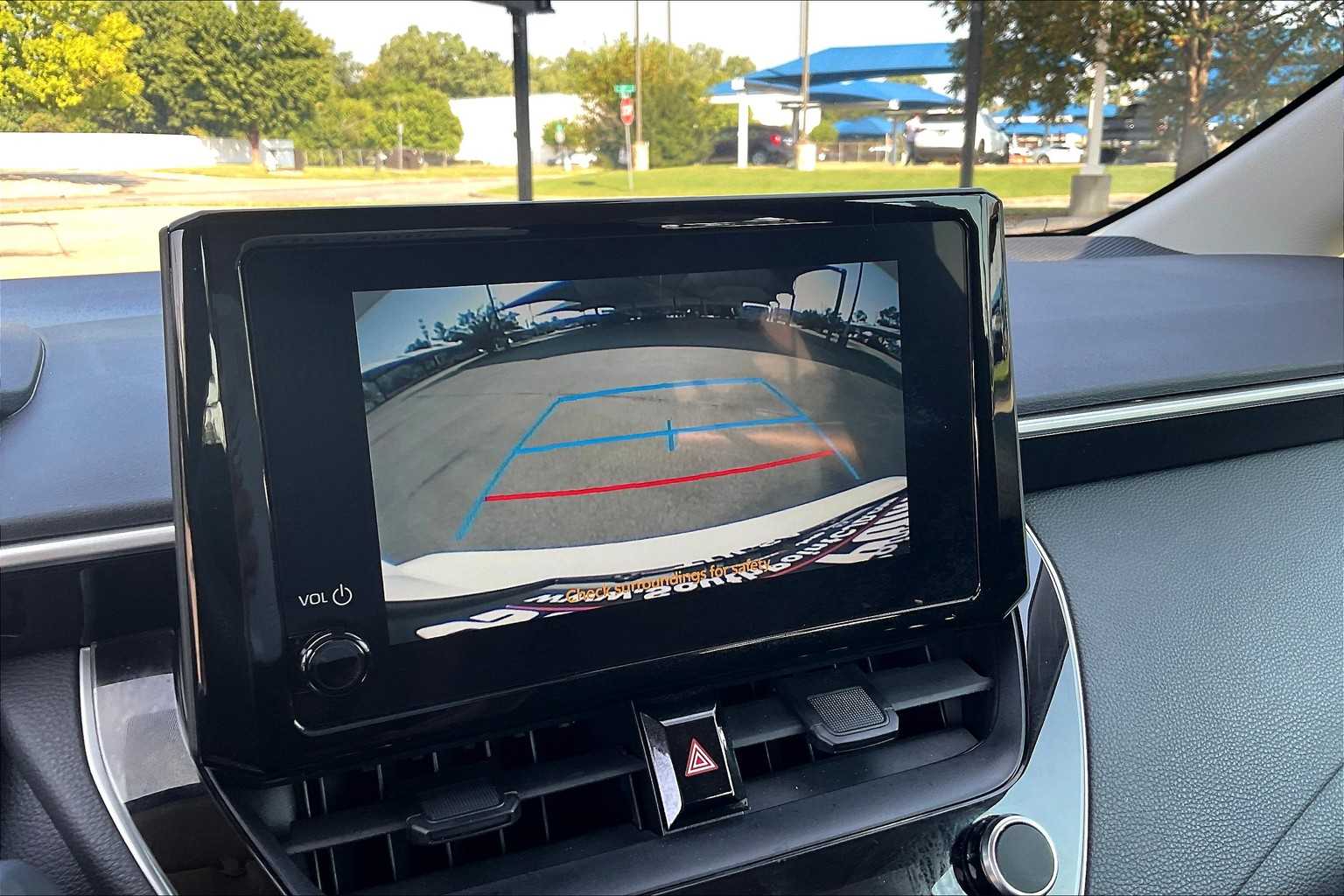 2024 Toyota Corolla LE photo 25
