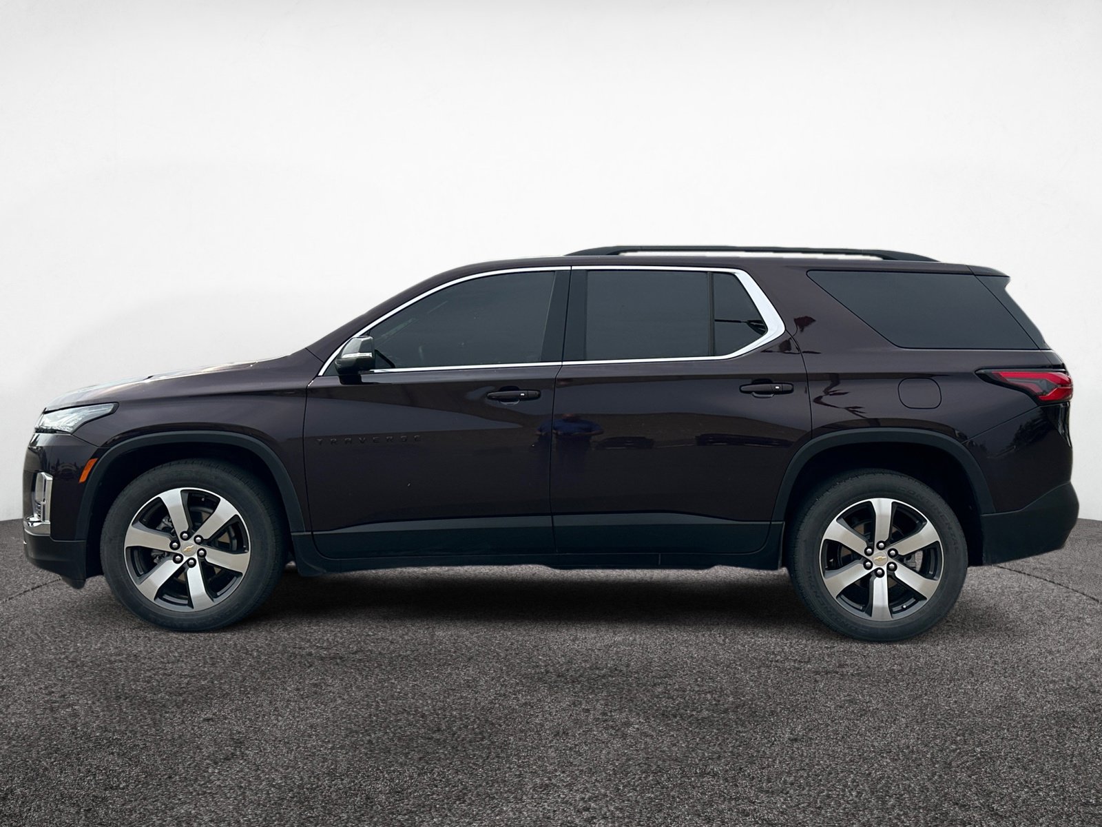 2022 Chevrolet Traverse Leather photo 2