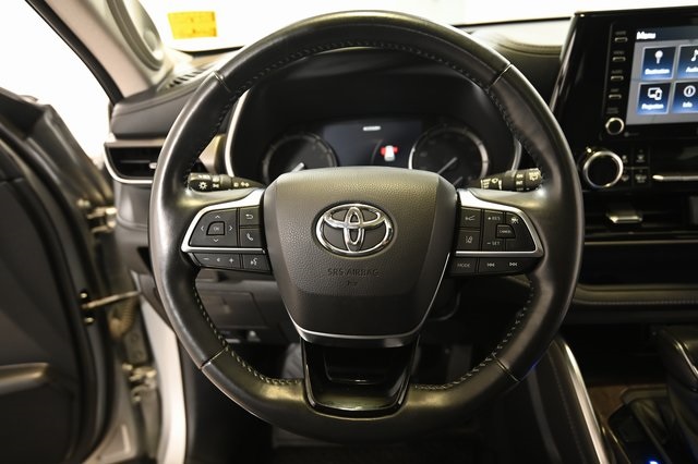 2021 Toyota Highlander Limited photo 3