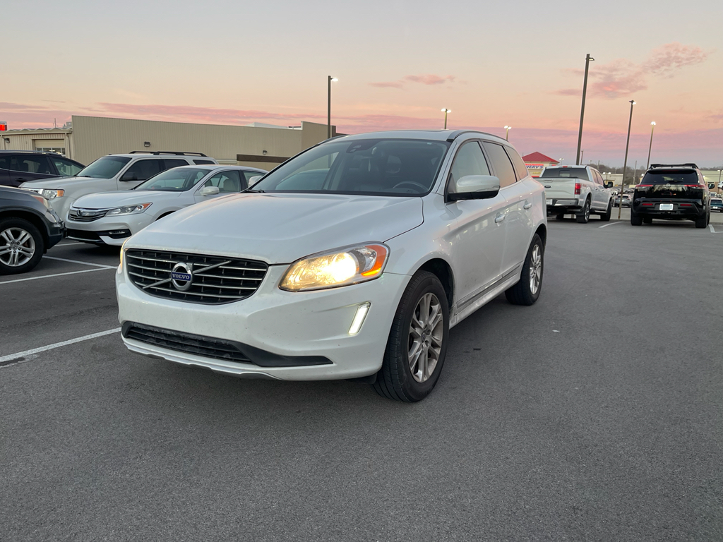 2015 Volvo XC60 T6's photo
