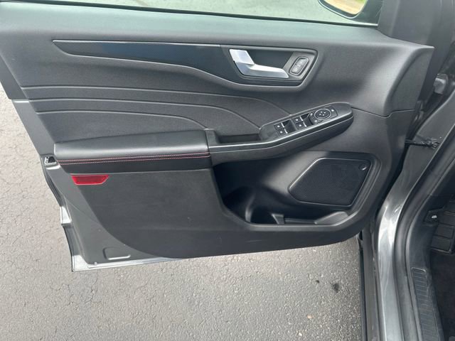 2025 Ford Escape ST-Line photo 10