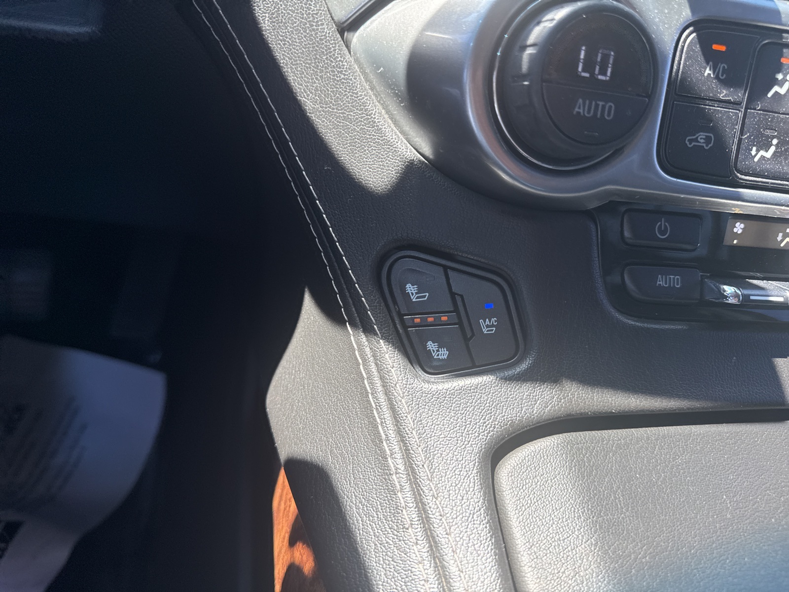 2016 Chevrolet Tahoe LTZ photo 20