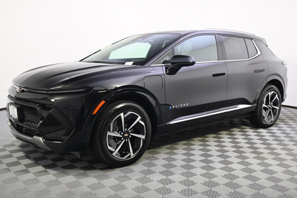 Used 2025 Chevrolet Equinox EV LT with VIN 3GN7DLRPXSS158577 for sale in Minneapolis, MN