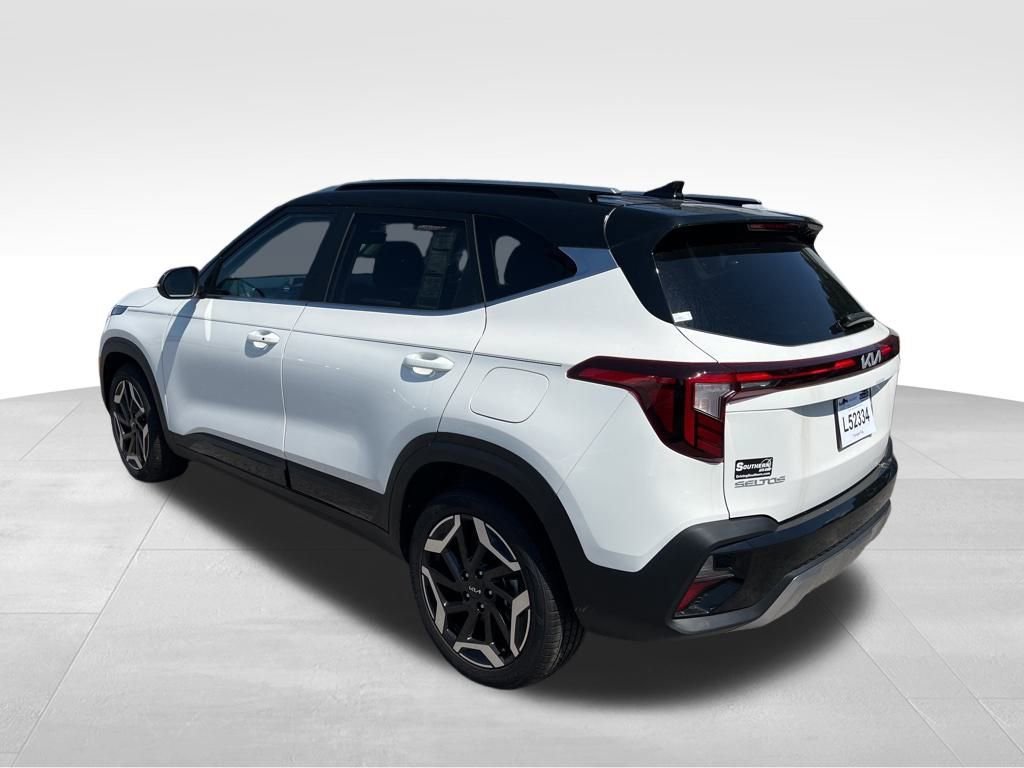 2024 Kia Seltos SX photo 4