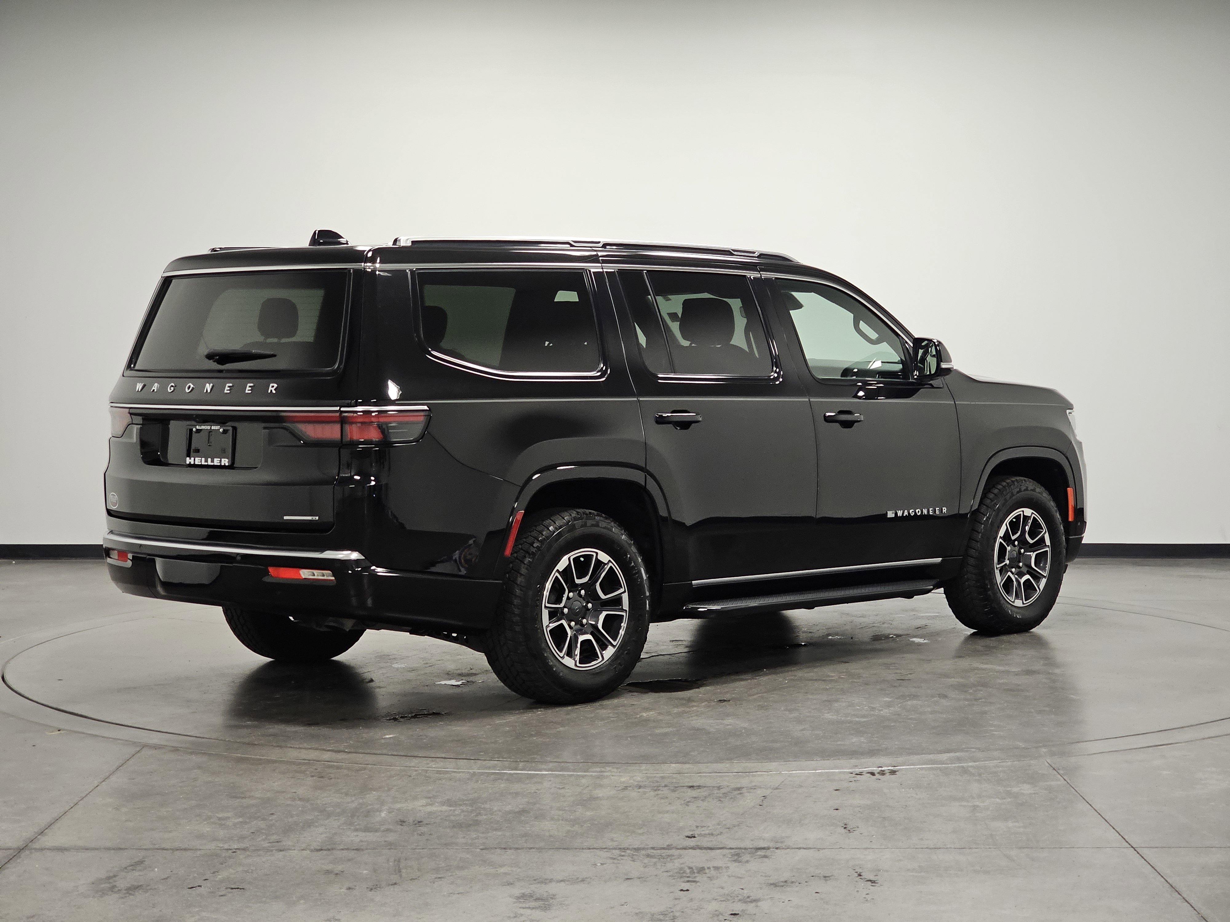 2024 Jeep Wagoneer Series II photo 3