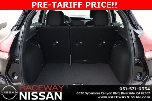 2025 Nissan Kicks Play S photo 14