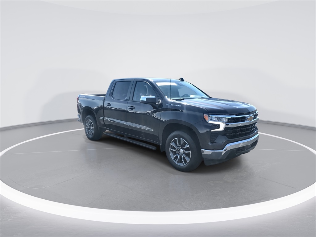 2022 Chevrolet Silverado 1500 LT photo 2