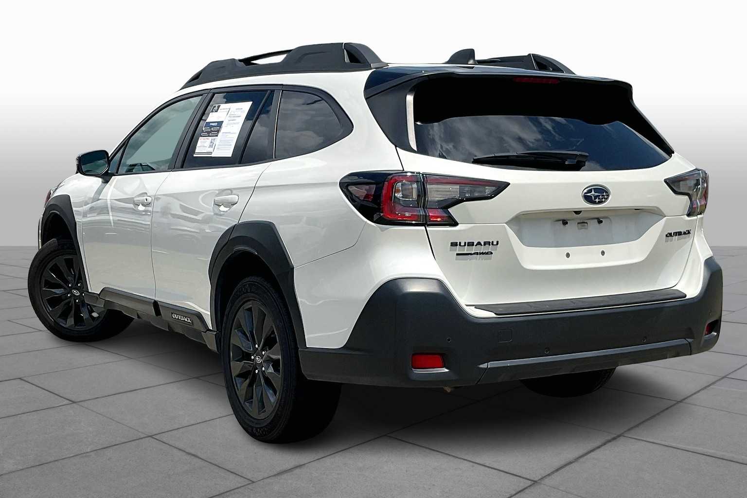2024 Subaru Outback Onyx Edition photo 9