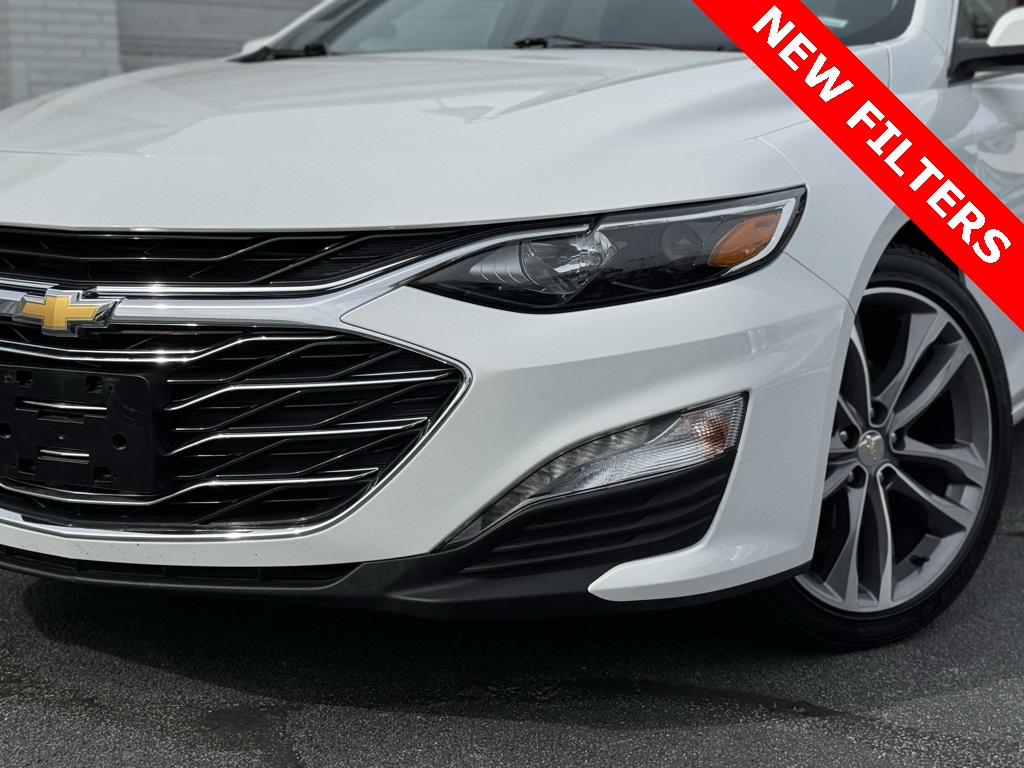 2023 Chevrolet Malibu 1LT photo 3