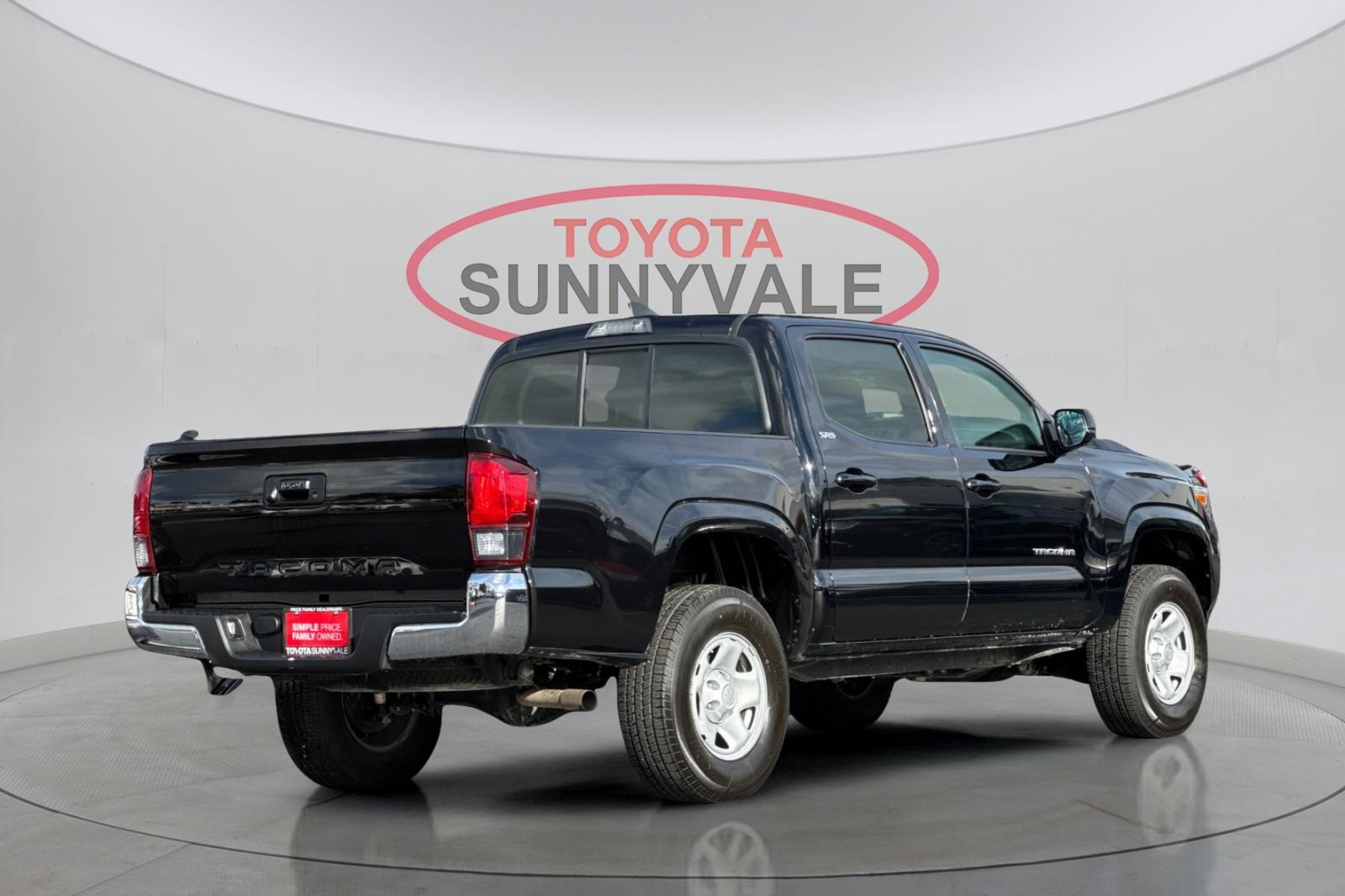 2023 Toyota Tacoma SR5 photo 2