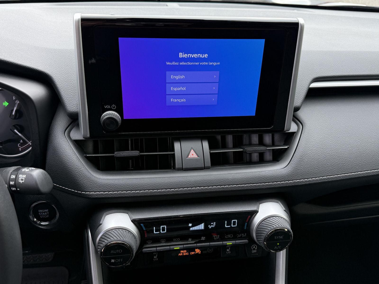 2024 Toyota RAV4 XLE photo 11