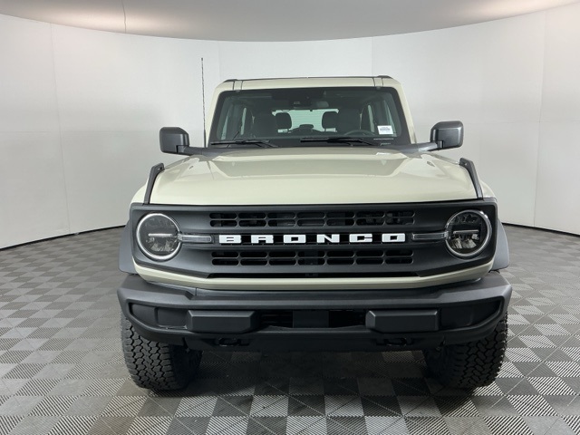 2025 Ford Bronco Base photo 2