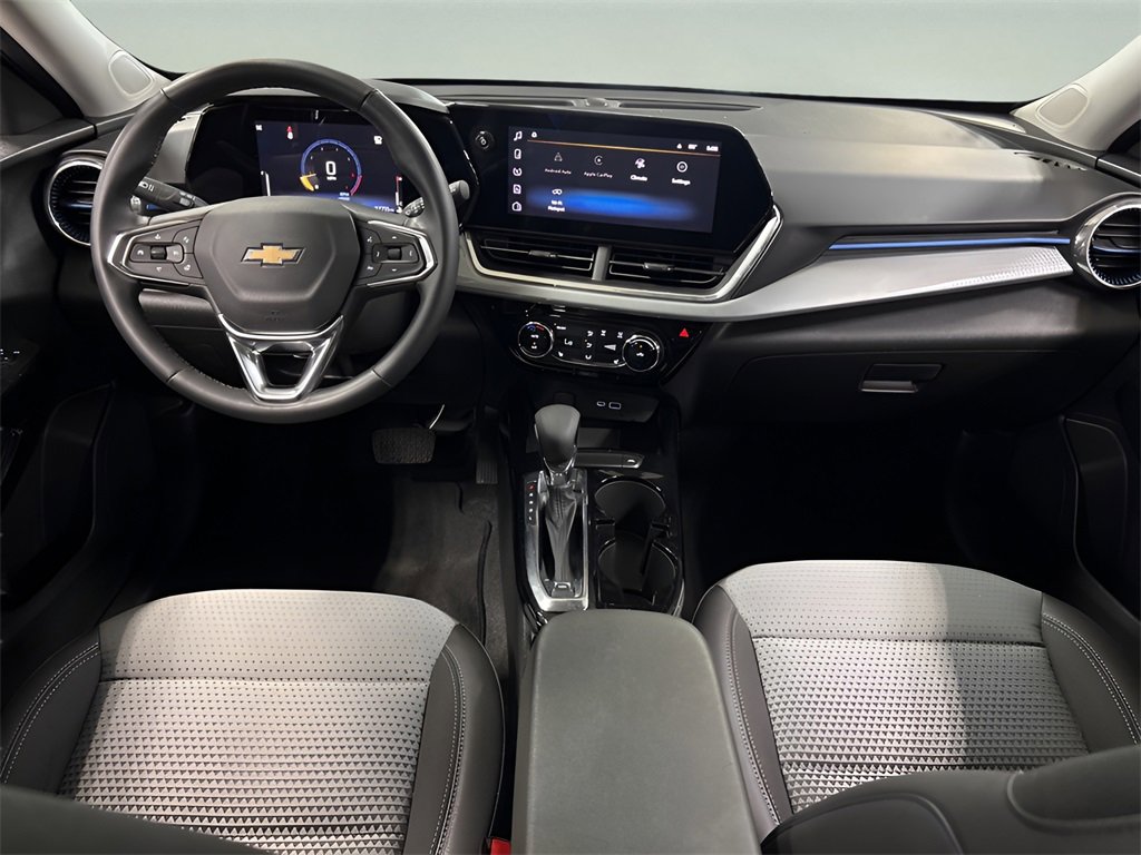 2024 Chevrolet Trax LT photo 24