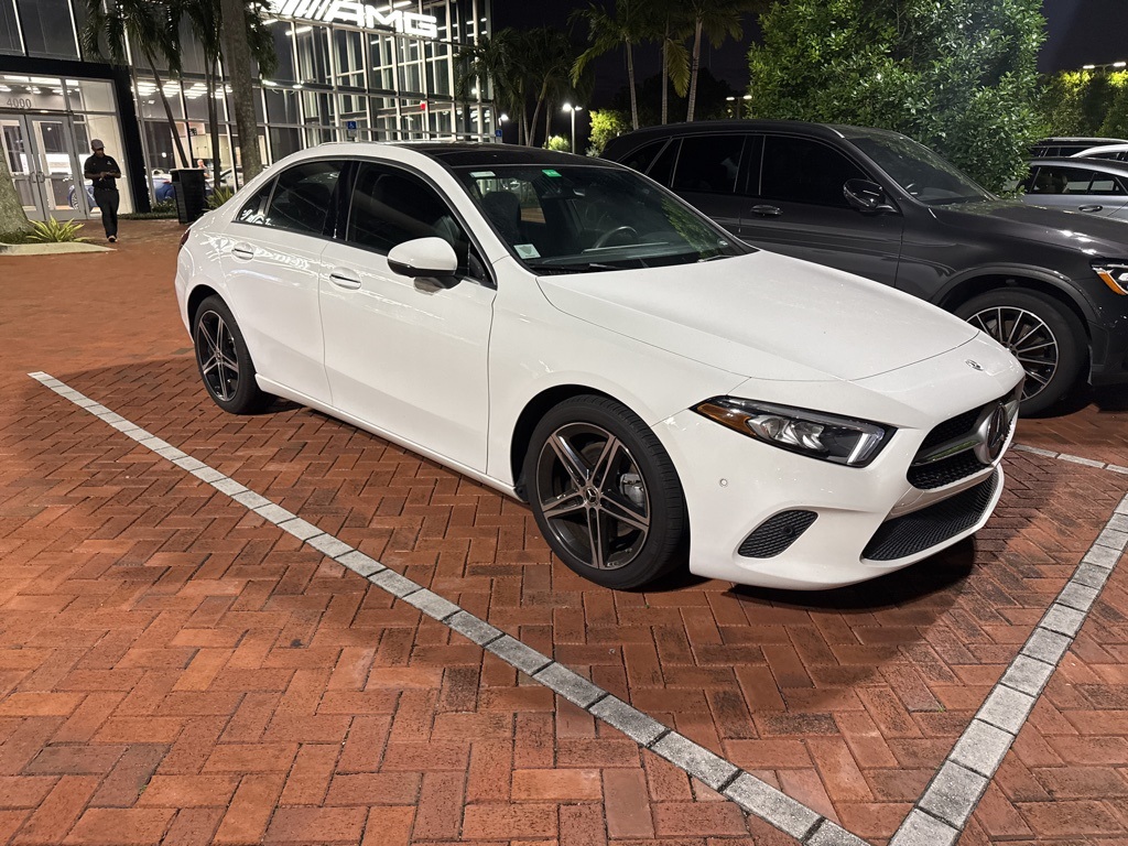 2022 Mercedes-Benz A-Class A220