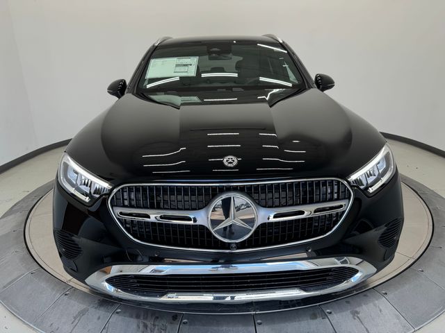 2025 Mercedes Benz GLC 300 photo 10