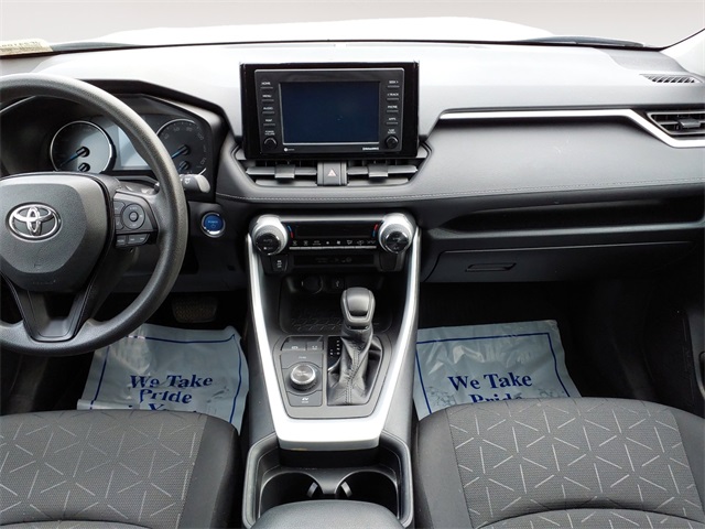 2021 Toyota RAV4 Hybrid XLE photo 11