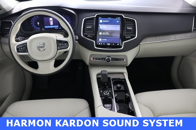 2024 Volvo XC90 Plus photo 2