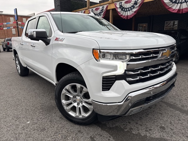 2022 Chevrolet Silverado 1500 LTZ photo 3