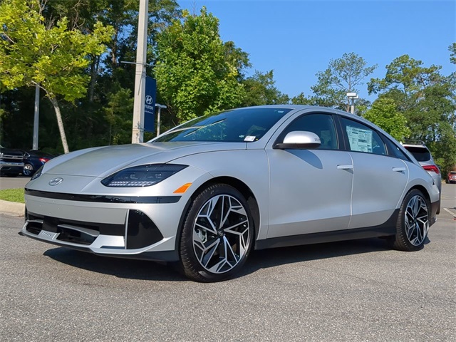 2023 Hyundai Ioniq 6 SEL photo 2