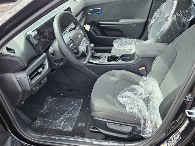 2025 Kia K4 LXS photo 4