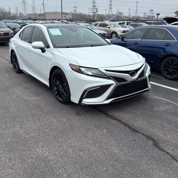 2023 Toyota Camry XSE photo 3