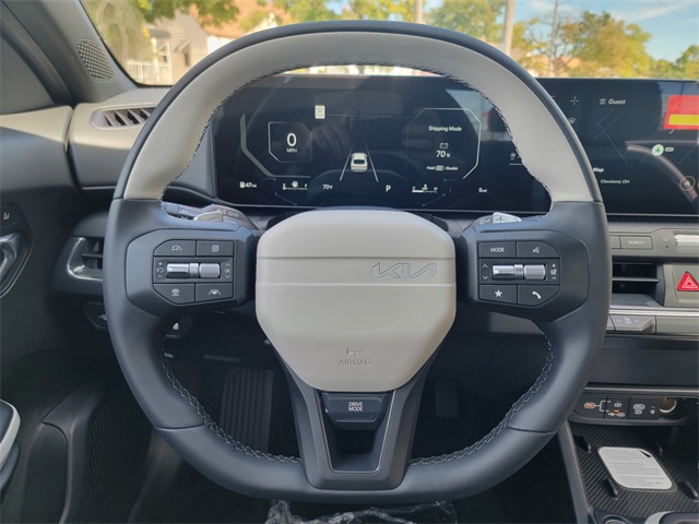 2025 Kia K4 GT-Line photo 24