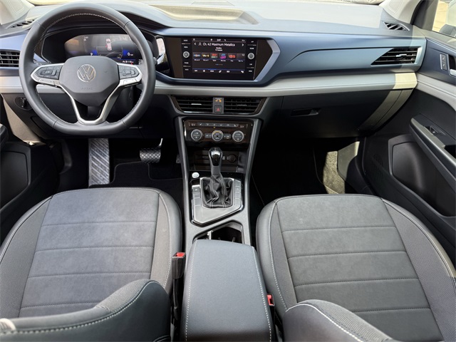2024 Volkswagen Taos SE photo 4