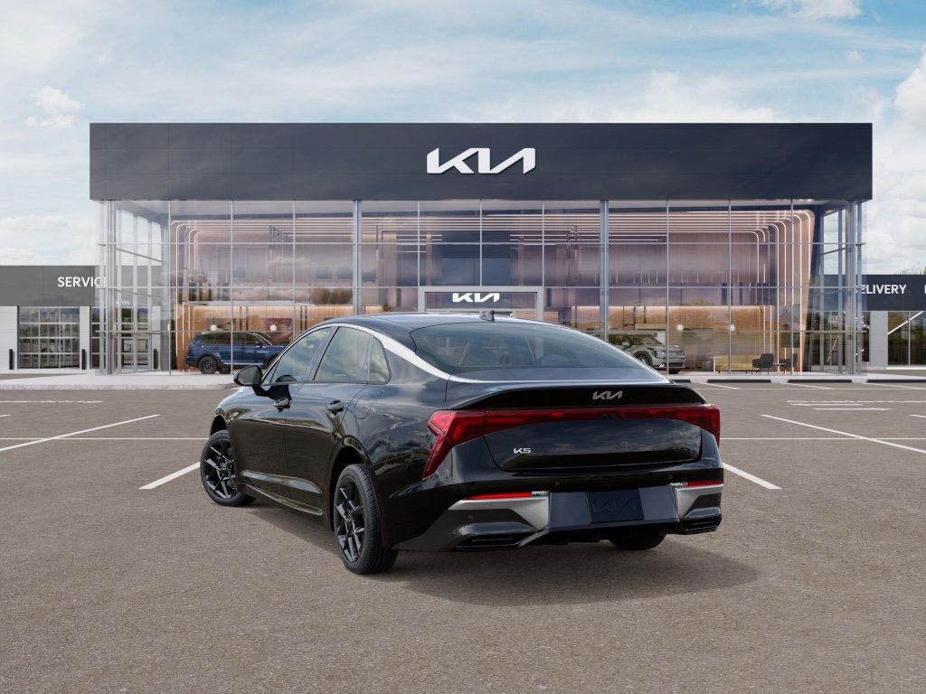 2026 Kia K5 LXS photo 4
