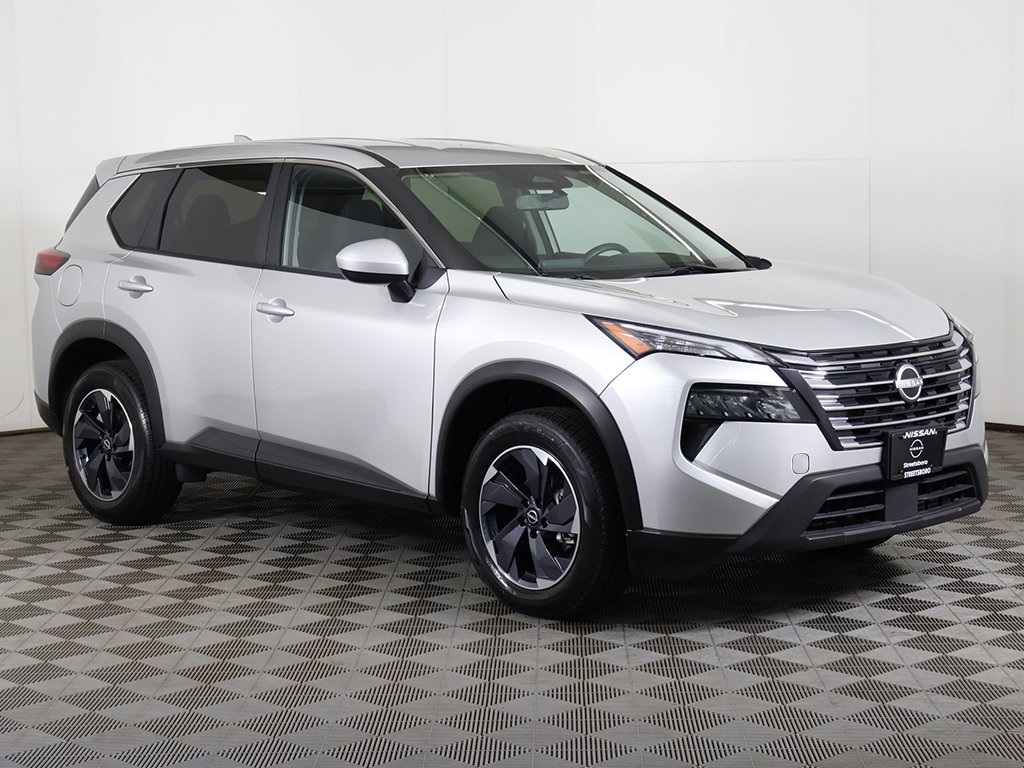 2024 Nissan Rogue SV photo 2