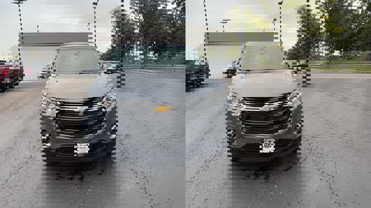 2021 Chevrolet Traverse Cloth photo 3