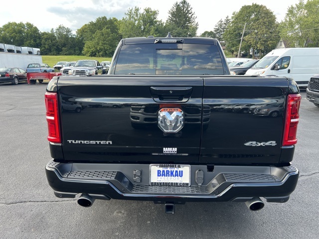 2025 Ram 1500 photo 4