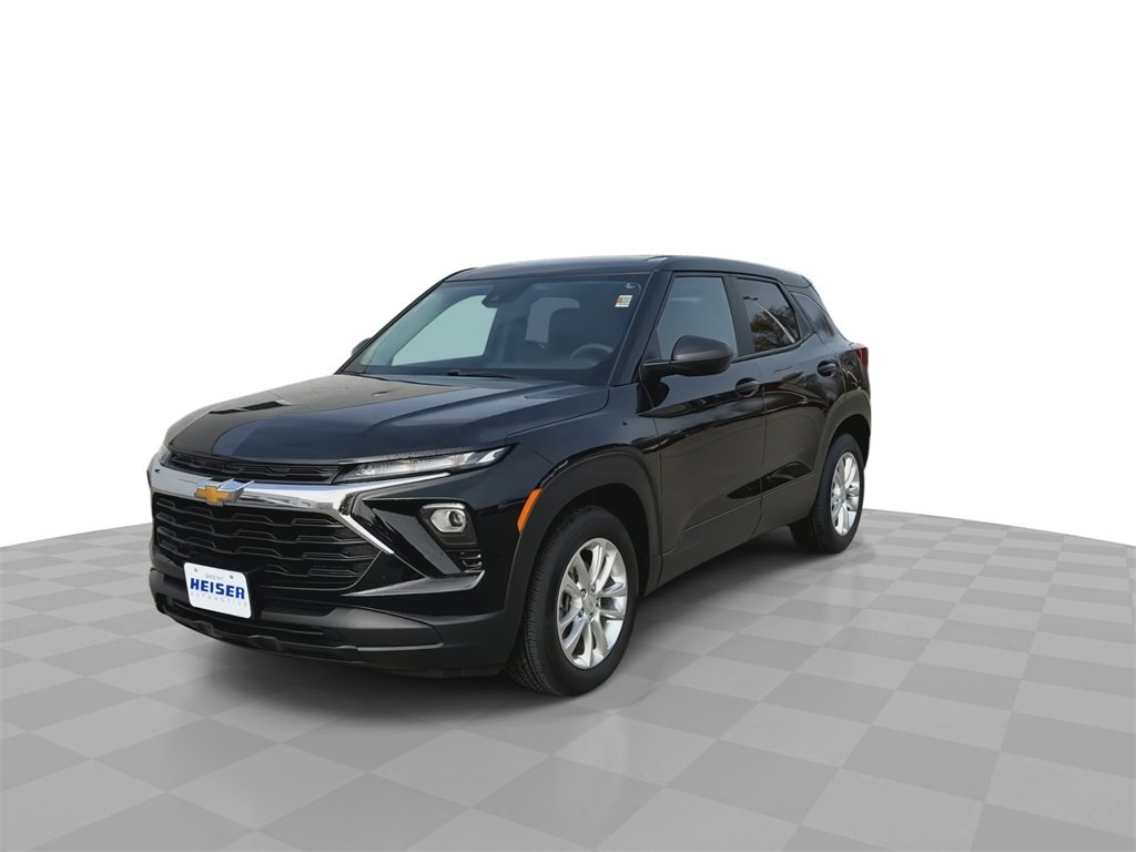 2025 Chevrolet Trailblazer LS photo 4
