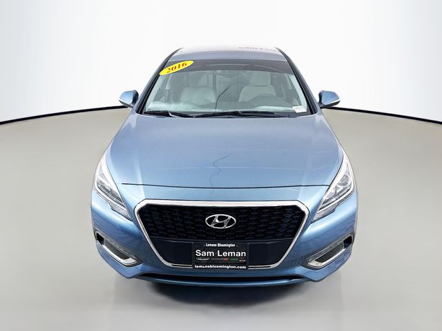 Used 2016 Hyundai Sonata Hybrid Base with VIN KMHE24L16GA037663 for sale in Bloomington, IL