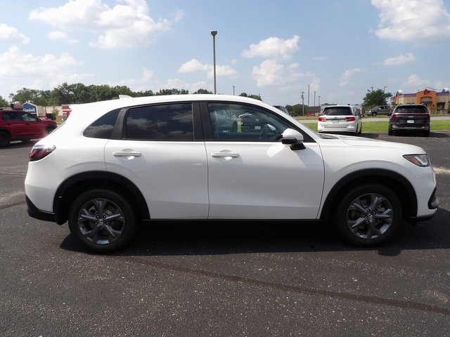 2026 Honda HR-V LX photo 8