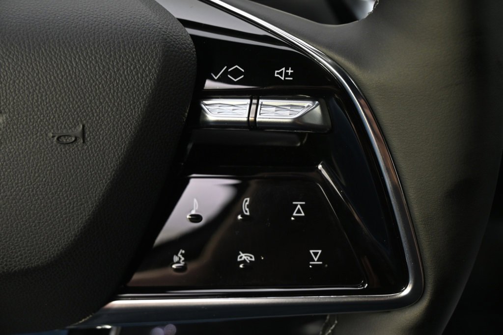 2025 Cadillac Lyriq Sport photo 31
