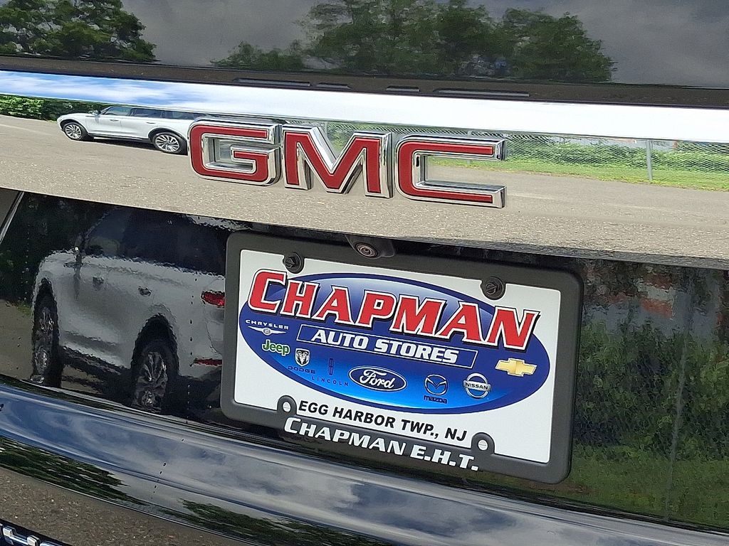 2023 Gmc Yukon SLT photo 34