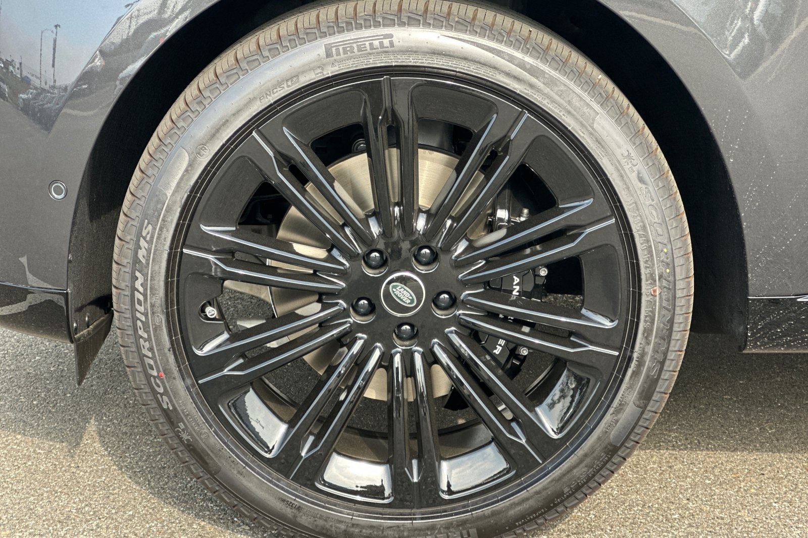 2025 Land Rover Range Rover SE photo 29