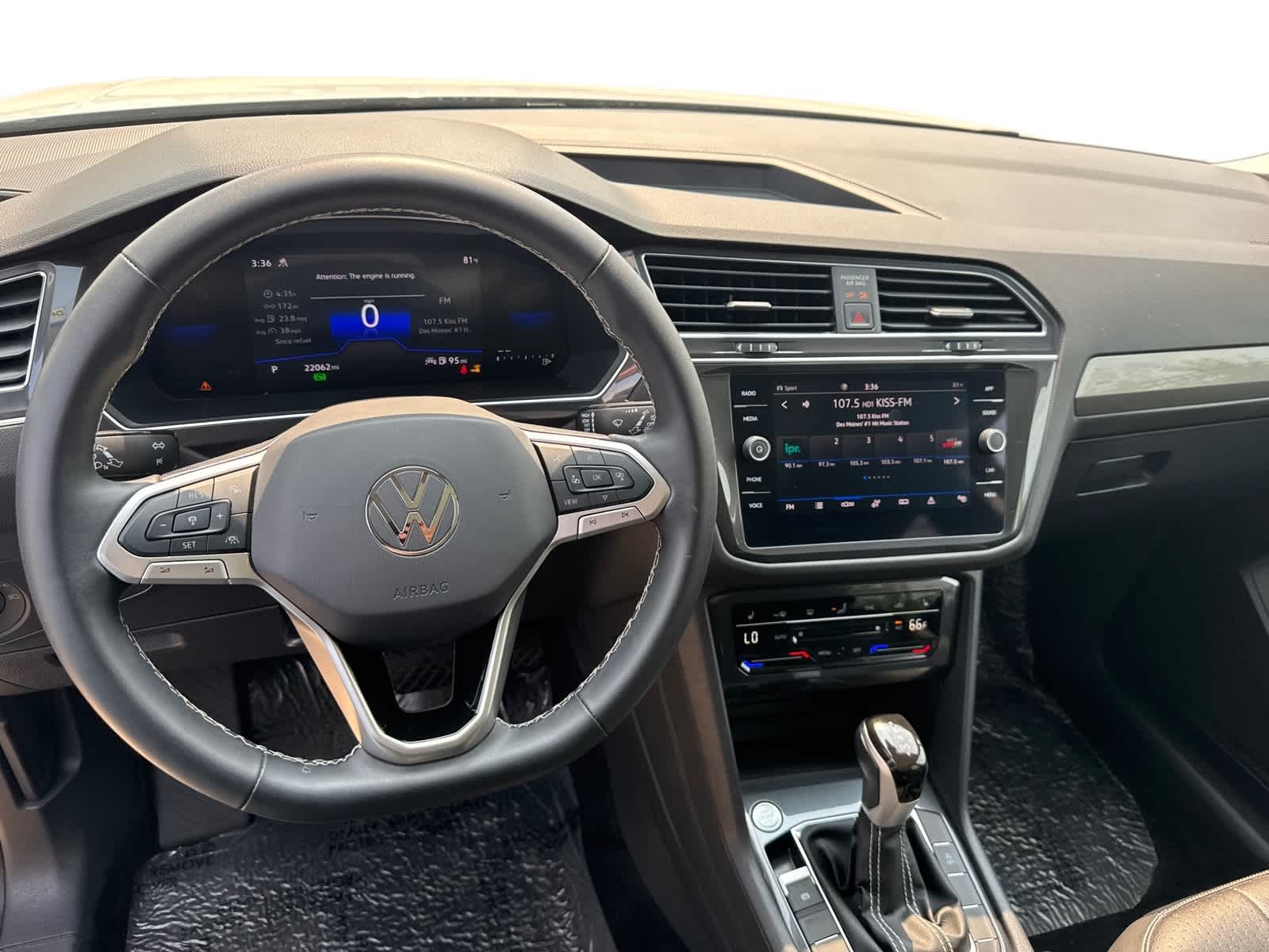 2024 Volkswagen Tiguan SE Wolfsburg Edition photo 2