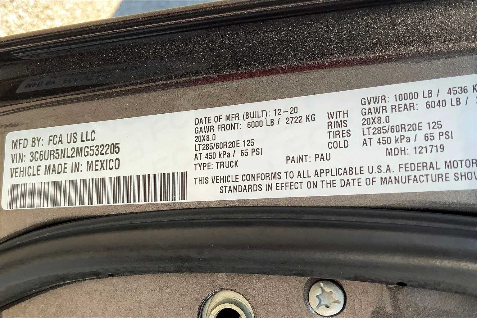 2021 Ram 2500 Laramie photo 32