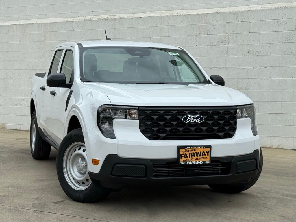 2025 Ford Maverick XL photo 2