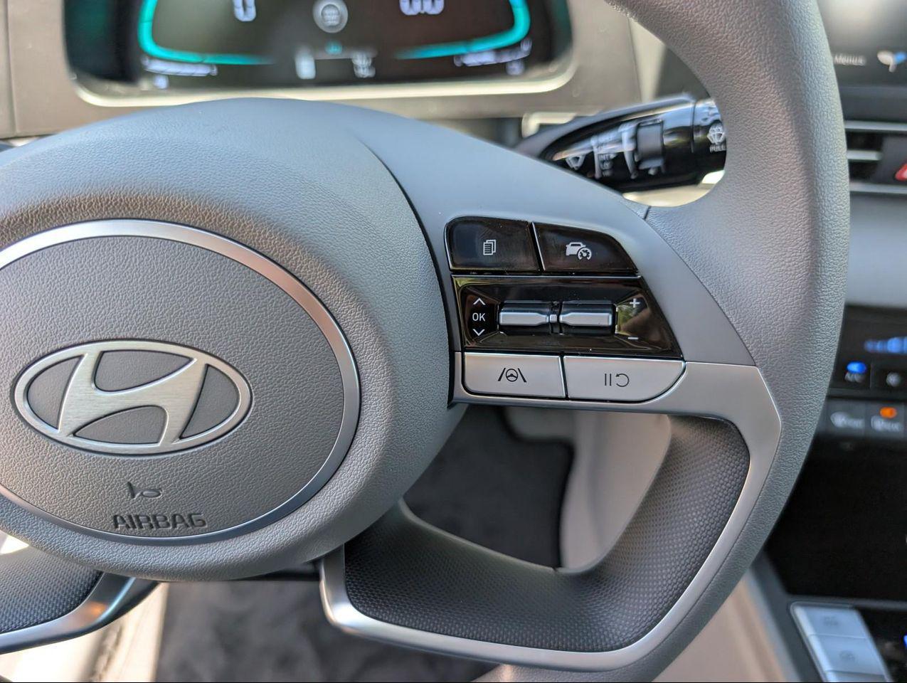 2025 Hyundai Elantra Hybrid Blue photo 15