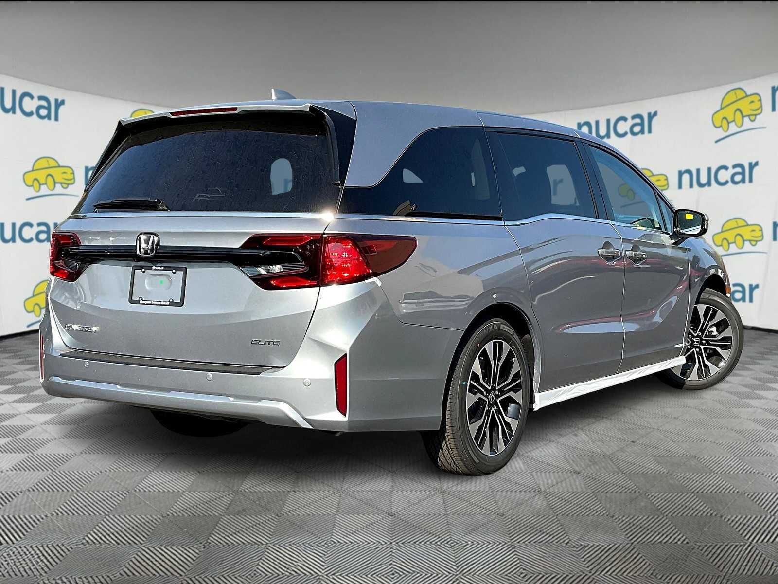 2026 Honda Odyssey Elite photo 6