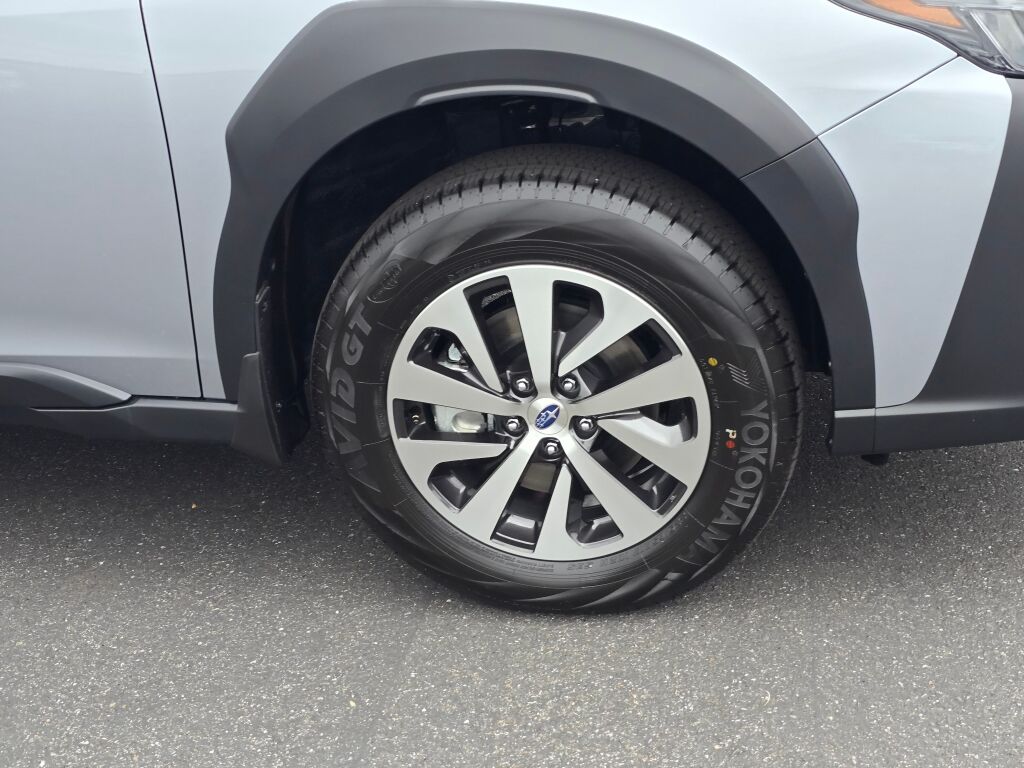 2025 Subaru Outback Premium photo 2